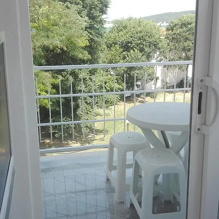 House Danica &