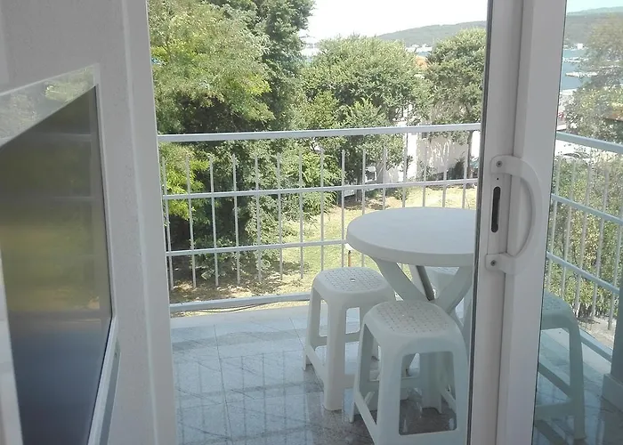 House Danica &