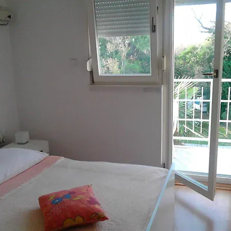 House Danica &